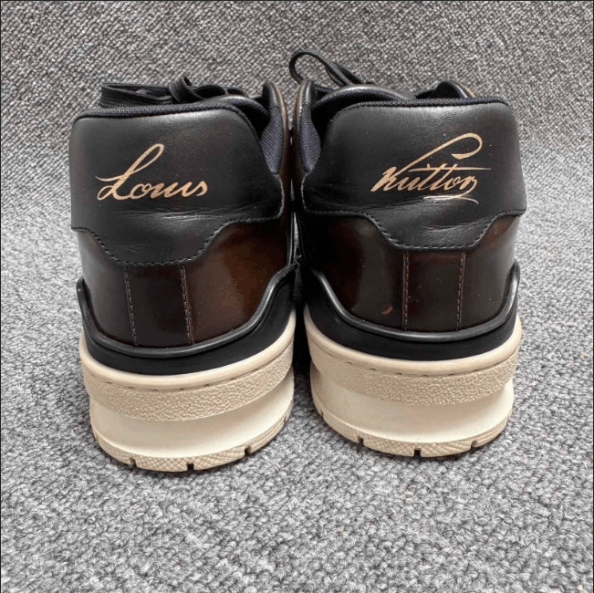 Louis Vuitton Louis Vuitton low-top sneakers Size US 7 / EU 40 - 3 Thumbnail