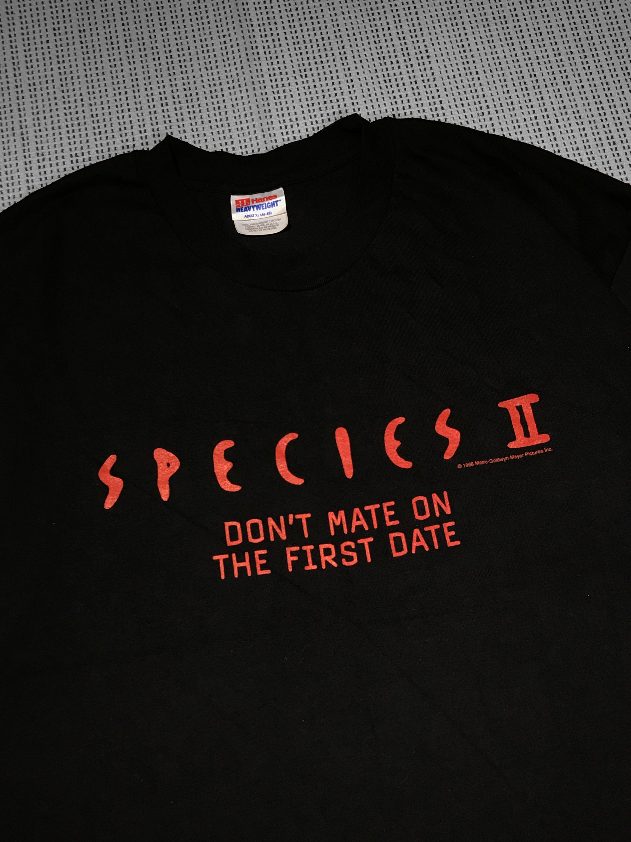 Hanes Camiseta vintage 1998 filme “Espécie 2” (XL) Size US XL / EU 56 / 4 - 2 Thumbnail