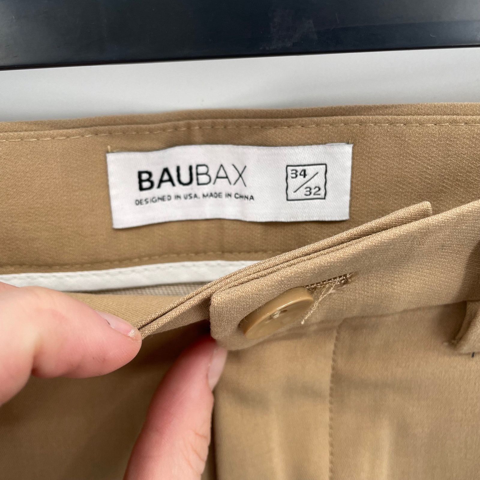 TravisMathew Baubax Men's Athletic Chino Khaki Pants // 34x32 Size US 34 / EU 50 - 6 Thumbnail