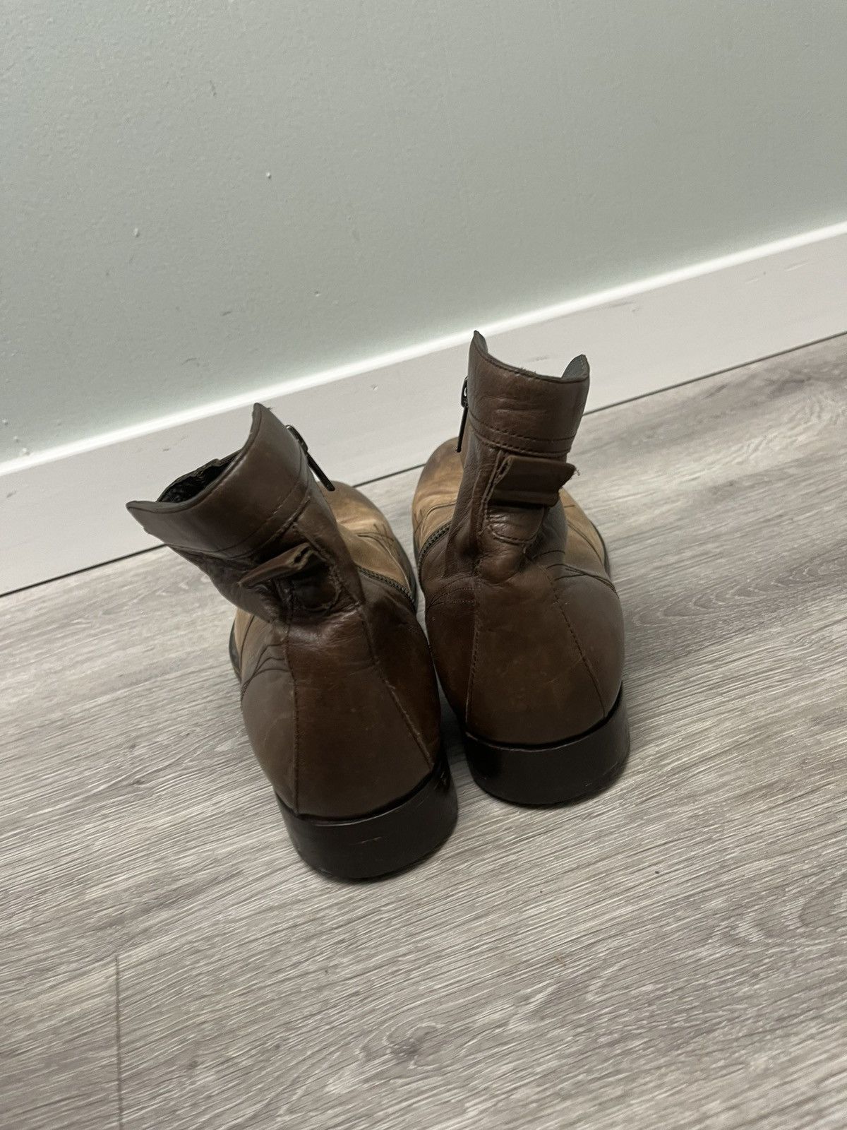 Diesel Black Gold Black gold boots. Size 9 Size US 9 / EU 42 - 5 Thumbnail