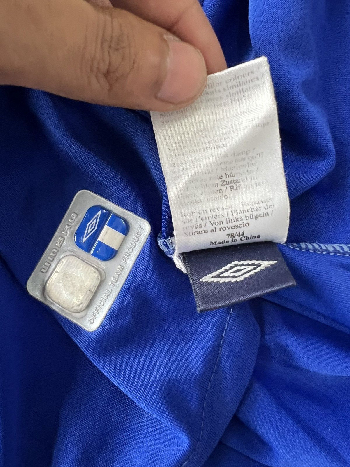 Umbro Vintage 2004-05 Umbro Everton FC Chang EPL Home Jersey Size US L / EU 52-54 / 3 - 6 Thumbnail
