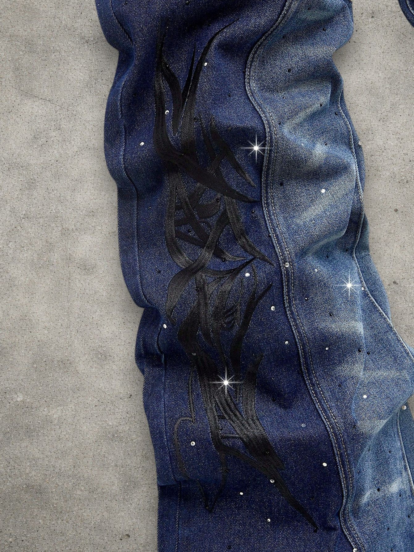 Japanese Brand Slim stacked graphic jeans Size US 32 / EU 48 - 3 Thumbnail