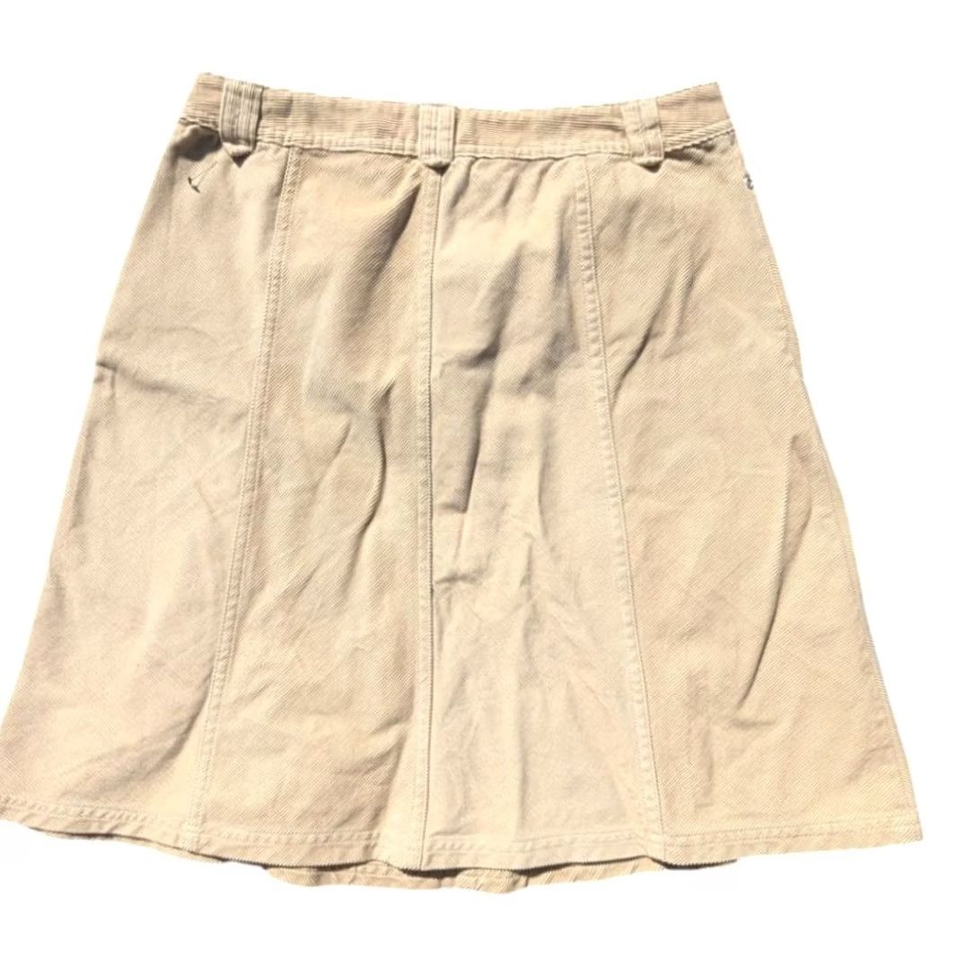 Madison Madison & Max Skirt A-Line Corduroy 10P Petite Women Beige Knee Length Zipper Button EUC Size 32" / US 10 / IT 46 - 2 Thumbnail
