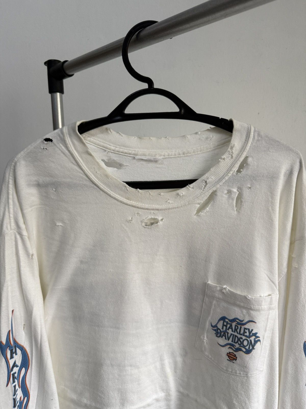 Vintage Vintage 2005 Harley Davidson Blue flame distressed shirt Size US M / EU 48-50 / 2 - 2 Thumbnail