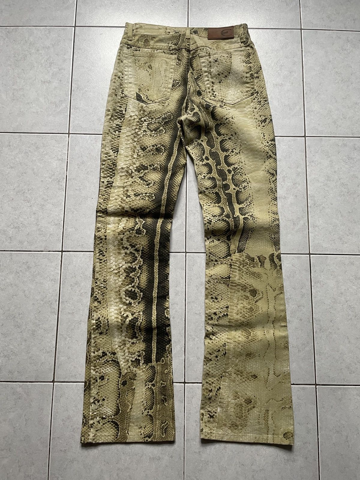Roberto Cavalli Just Cavalli Vintage SnakeSkin Flared Jeans Size 27" / US 4 / IT 40 - 2 Thumbnail