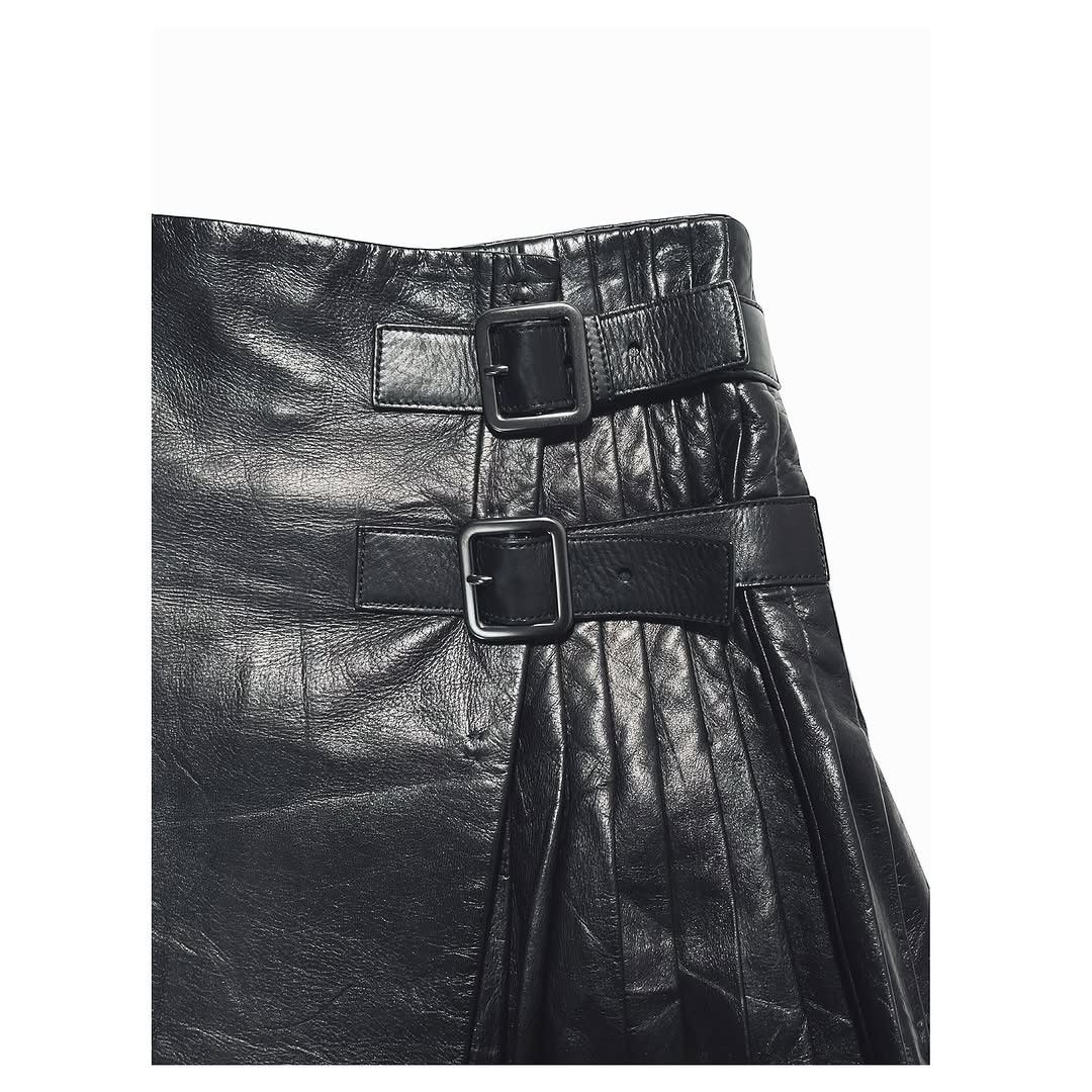 Prada Rare PRADA Lampskin Skirt Size 30" / US 8 / IT 44 - 3 Thumbnail