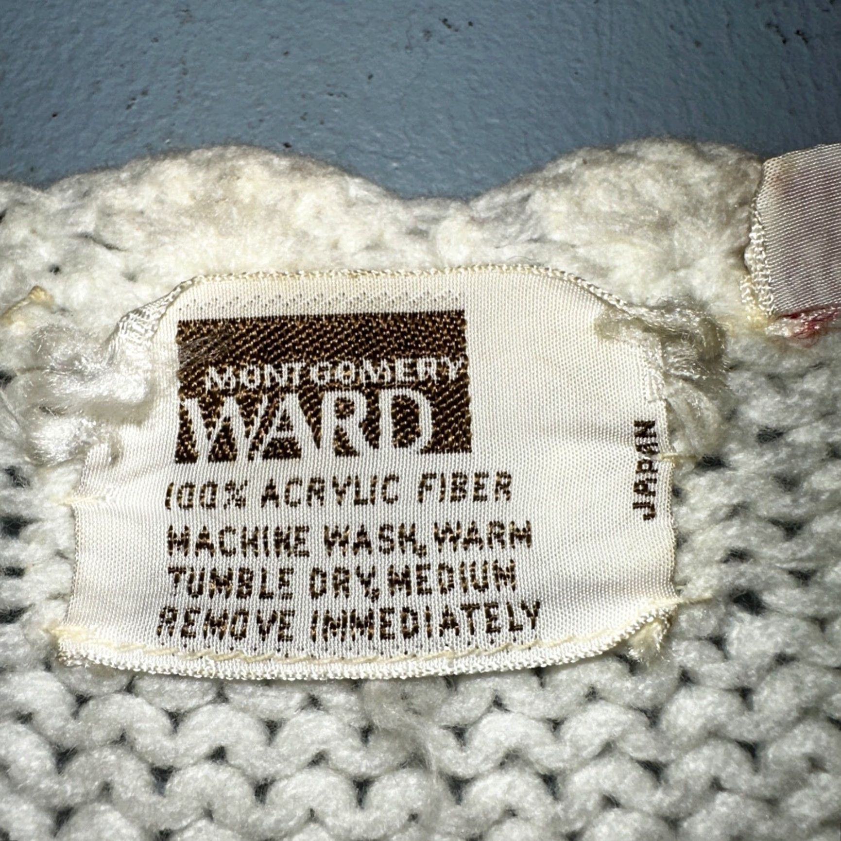 Vintage VINTAGE Montgomery Ward Cardigan Sweater Button Knit 70s 80s Women M White Size M / US 6-8 / IT 42-44 - 4 Thumbnail