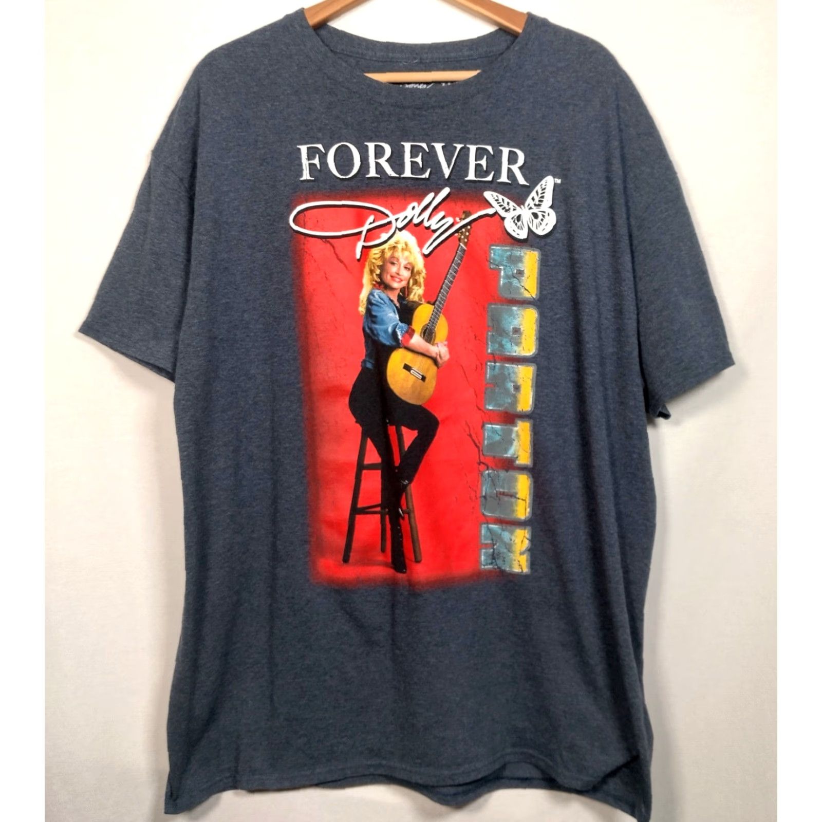 Mad Engine Dolly Parton Shirt XL Blue Graphic Tee Country Music Guitar Butterfly Mad Engine T-Shirt Men Adults Size US XL / EU 56 / 4 - 3 Thumbnail