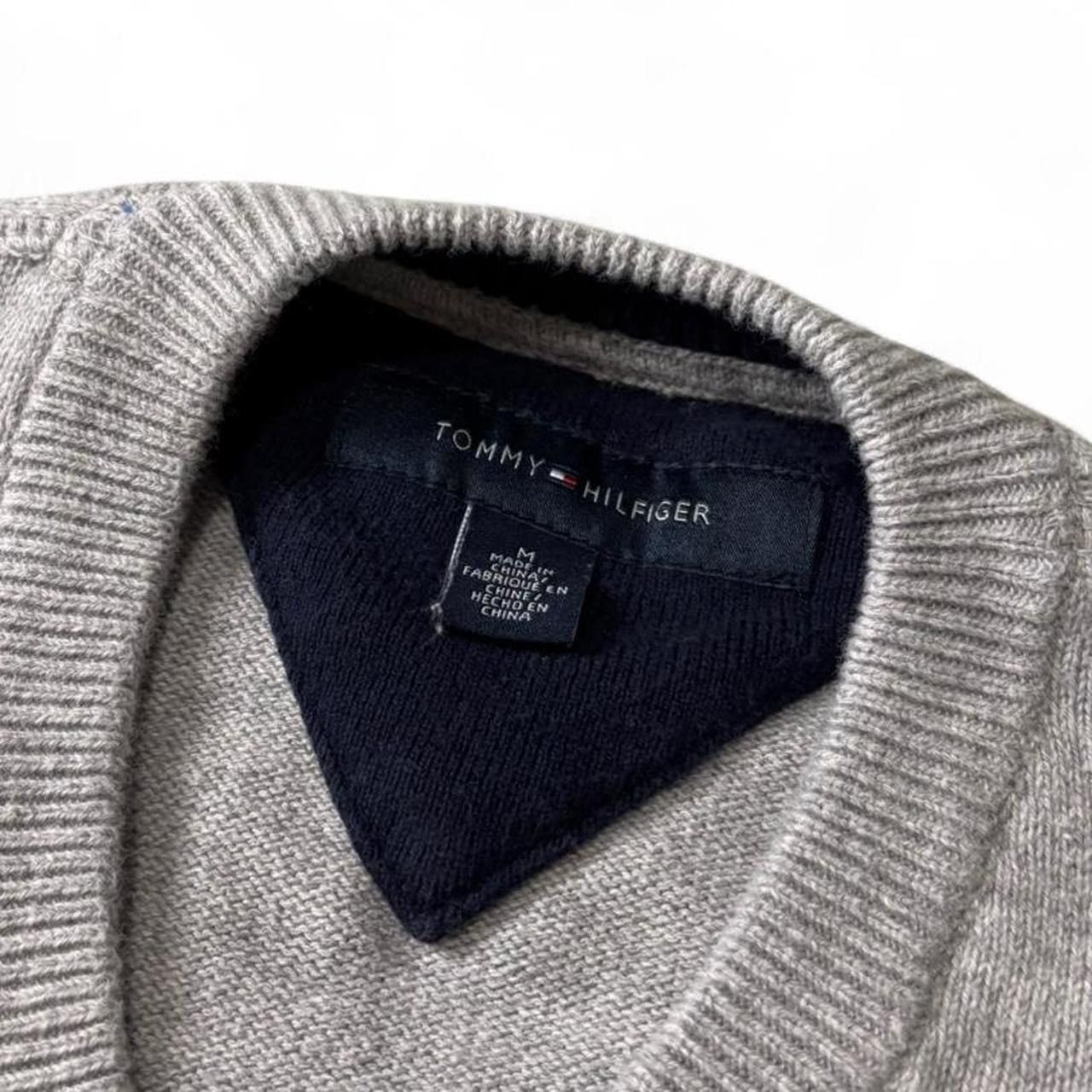 Tommy Hilfiger Vintage Style Tommy Hilfiger Light Grey V Neck Sweater - M Size US M / EU 48-50 / 2 - 3 Thumbnail