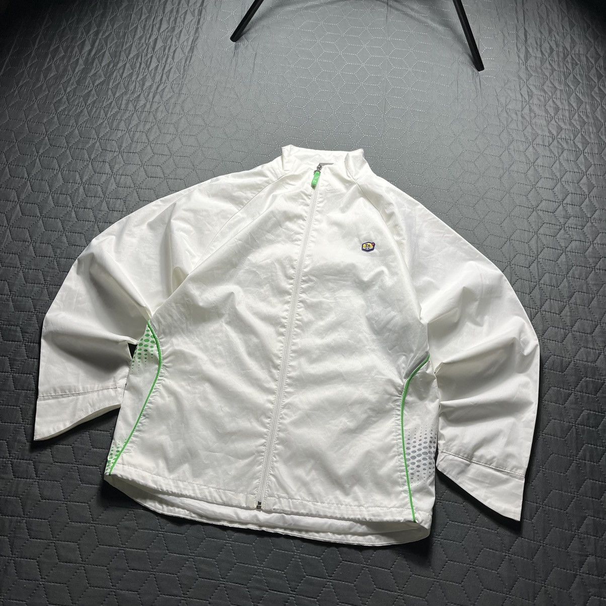 Nike 00swindbreaker nike tn vintage uk streetwear nylon tracksuit Size US S / EU 44-46 / 1 - 2 Thumbnail