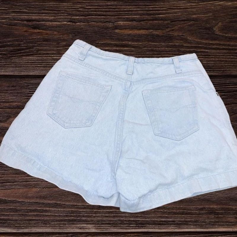 Route 66 Vintage Women High Rise Jean Shorts Light Wash 7/8 28" Waist Size 30" / US 8 / IT 44 - 3 Thumbnail