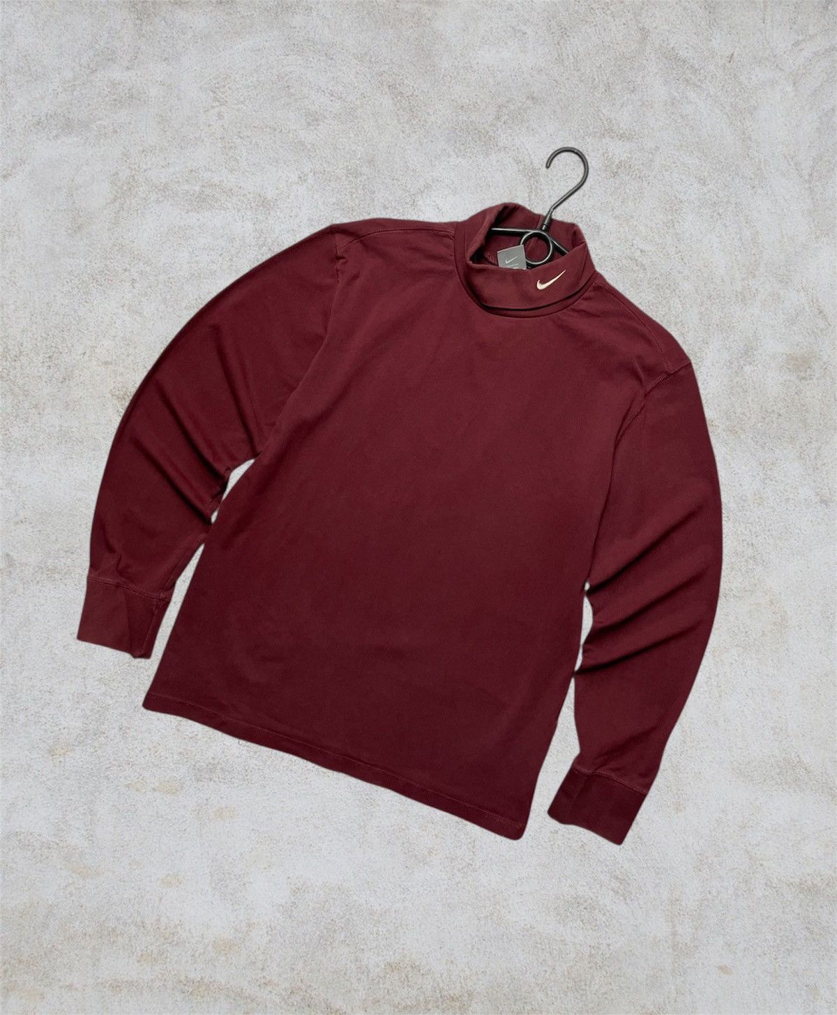 Nike Nike turtleneck vintage long sleeve tee size L red Size US L / EU 52-54 / 3 - 1 Thumbnail