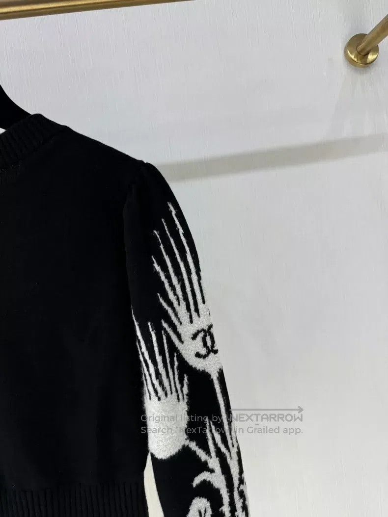 Chanel Chanel Castle black and white sweater Size XXS / US 00 / IT 34 - 7 Thumbnail