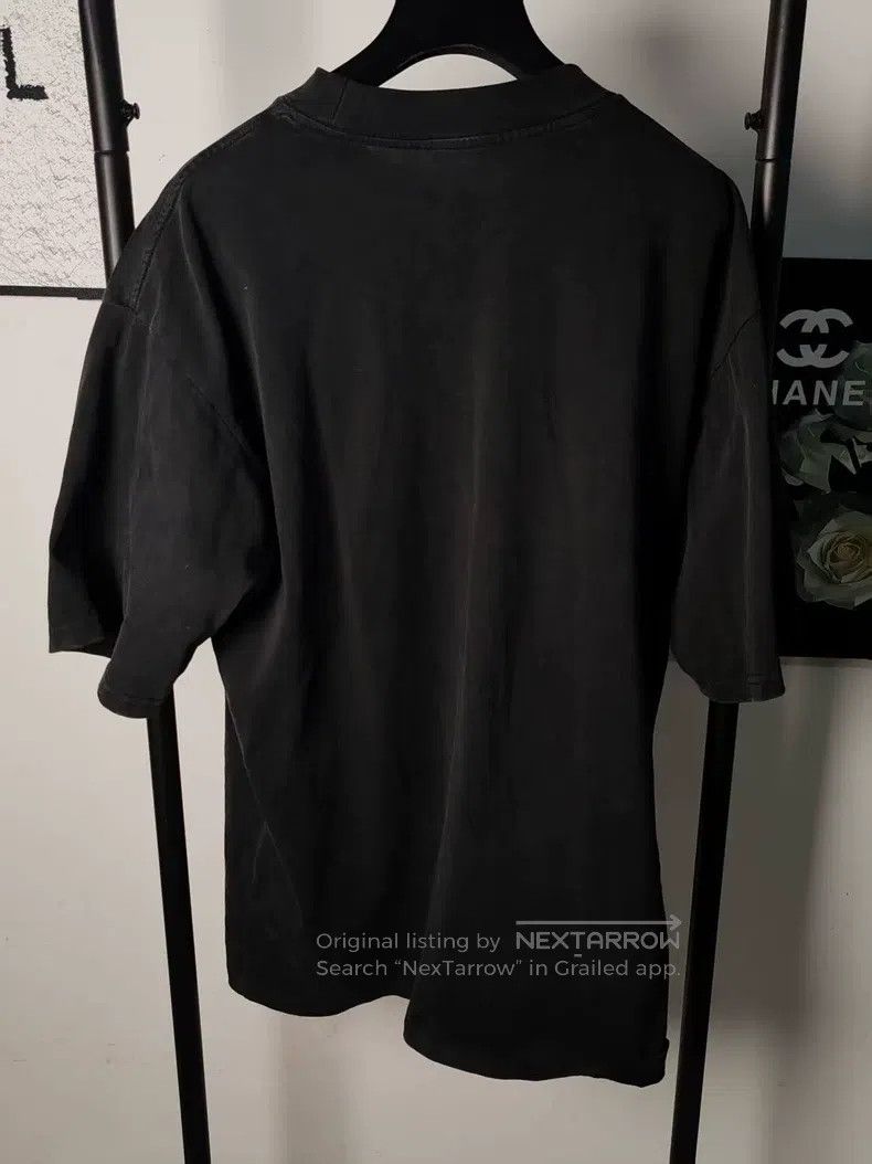 Balenciaga Balenciaga Distressed short sleeve Size US S / EU 44-46 / 1 - 2 Thumbnail
