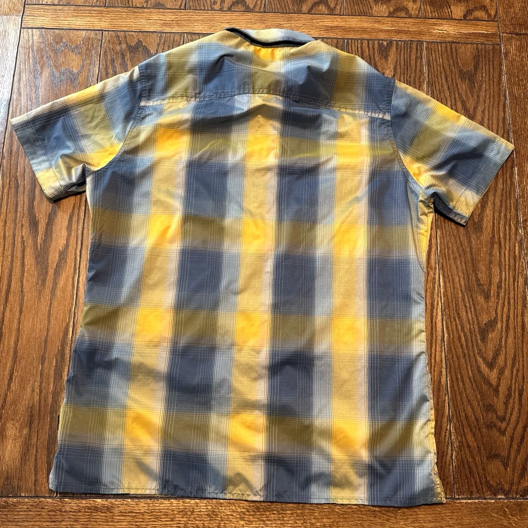 Vintage Kuhl Mens Short Sleeve Button Up Shirt Medium Blue Yellow Plaid Metal Buttons Shirt Shirt Mens Size US M / EU 48-50 / 2 - 5 Thumbnail