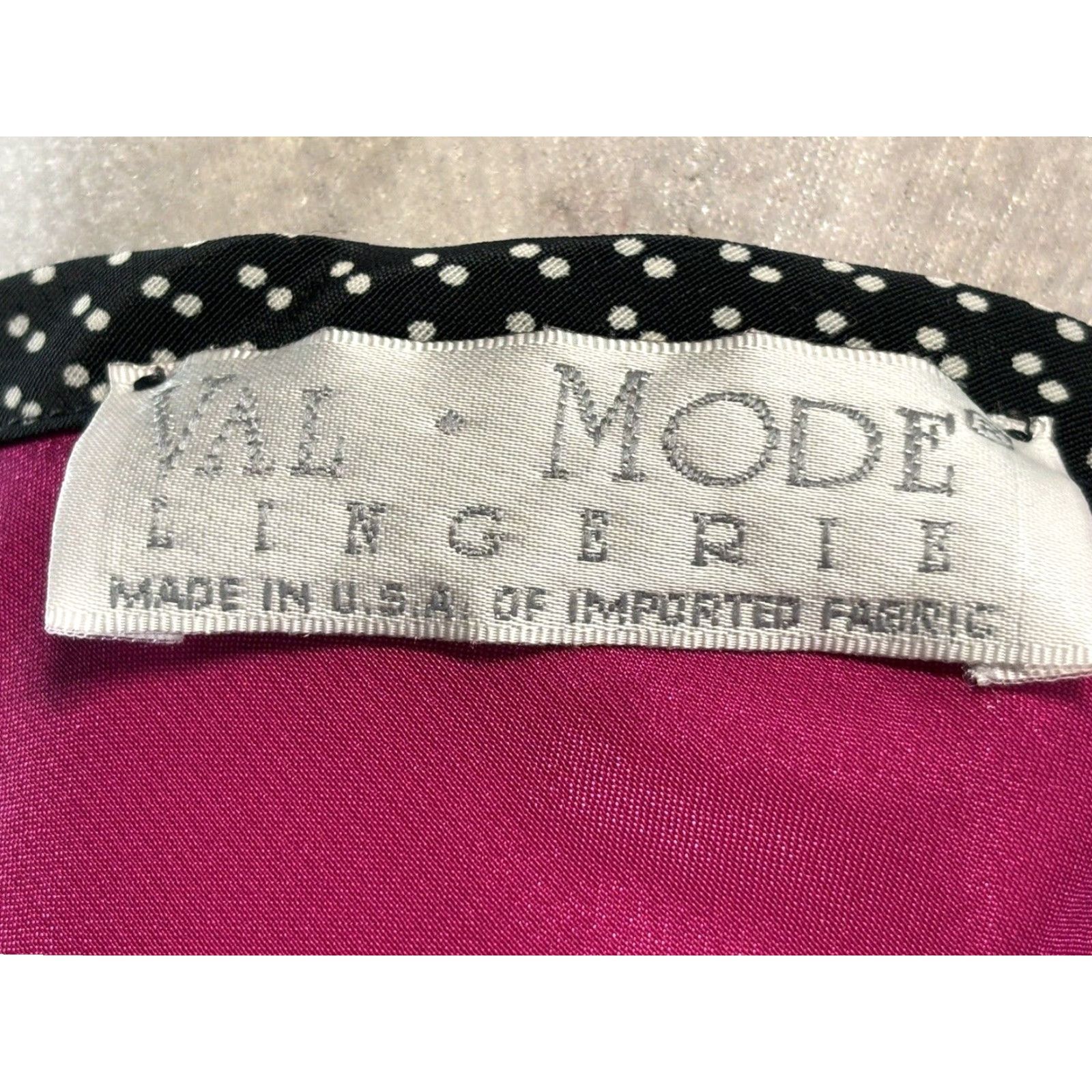 Vintage Vtg Val Mode Lingerie Nightgown Short Sleeveless Sexy Sz Small Fuchsia Size 28" / US 6 / IT 42 - 6 Thumbnail