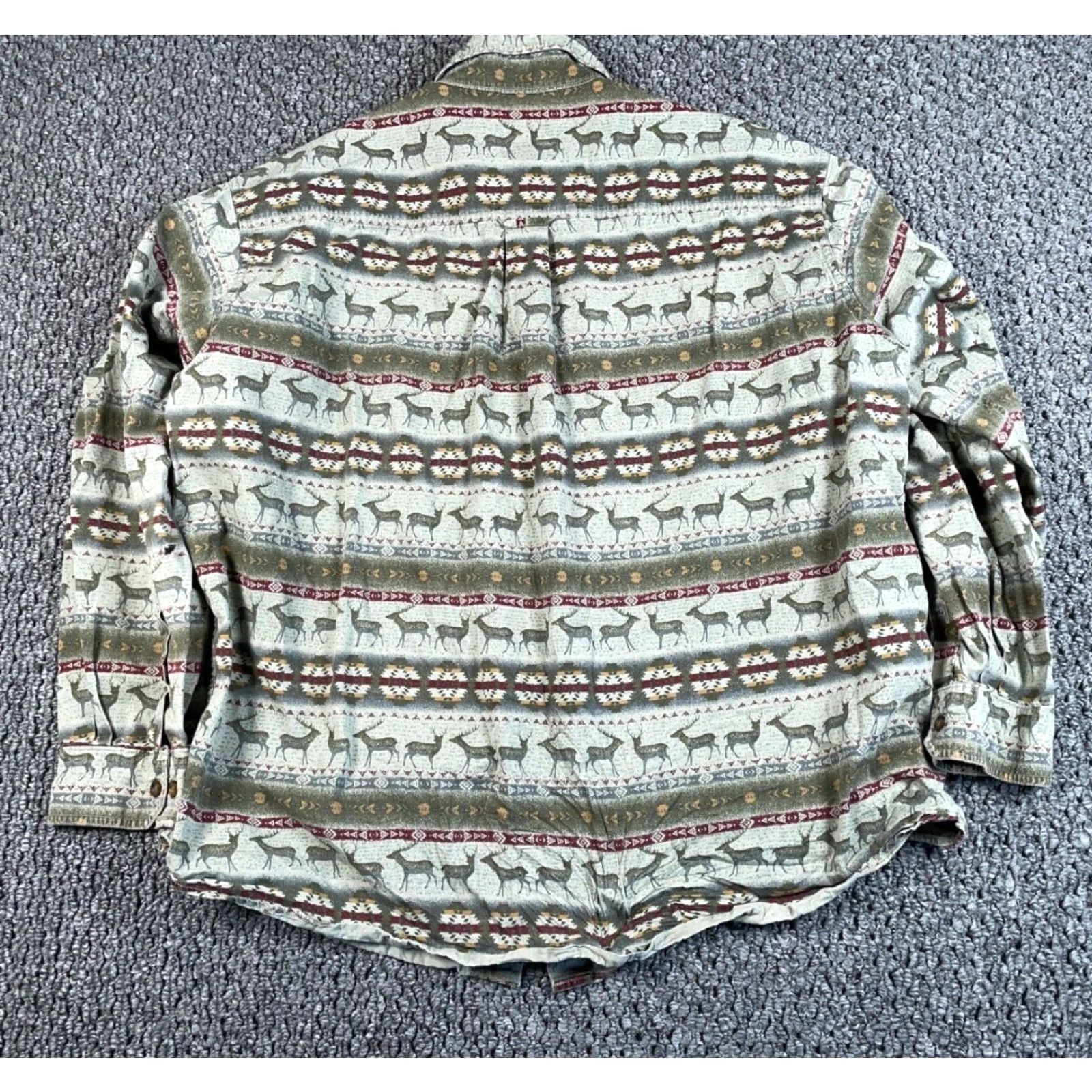 Vintage VINTAGE Woolrich Men’s Button-Up Shirt XL Green Geometric Deer Aztec Nature Casual Fall Winter Size US XL / EU 56 / 4 - 2 Thumbnail