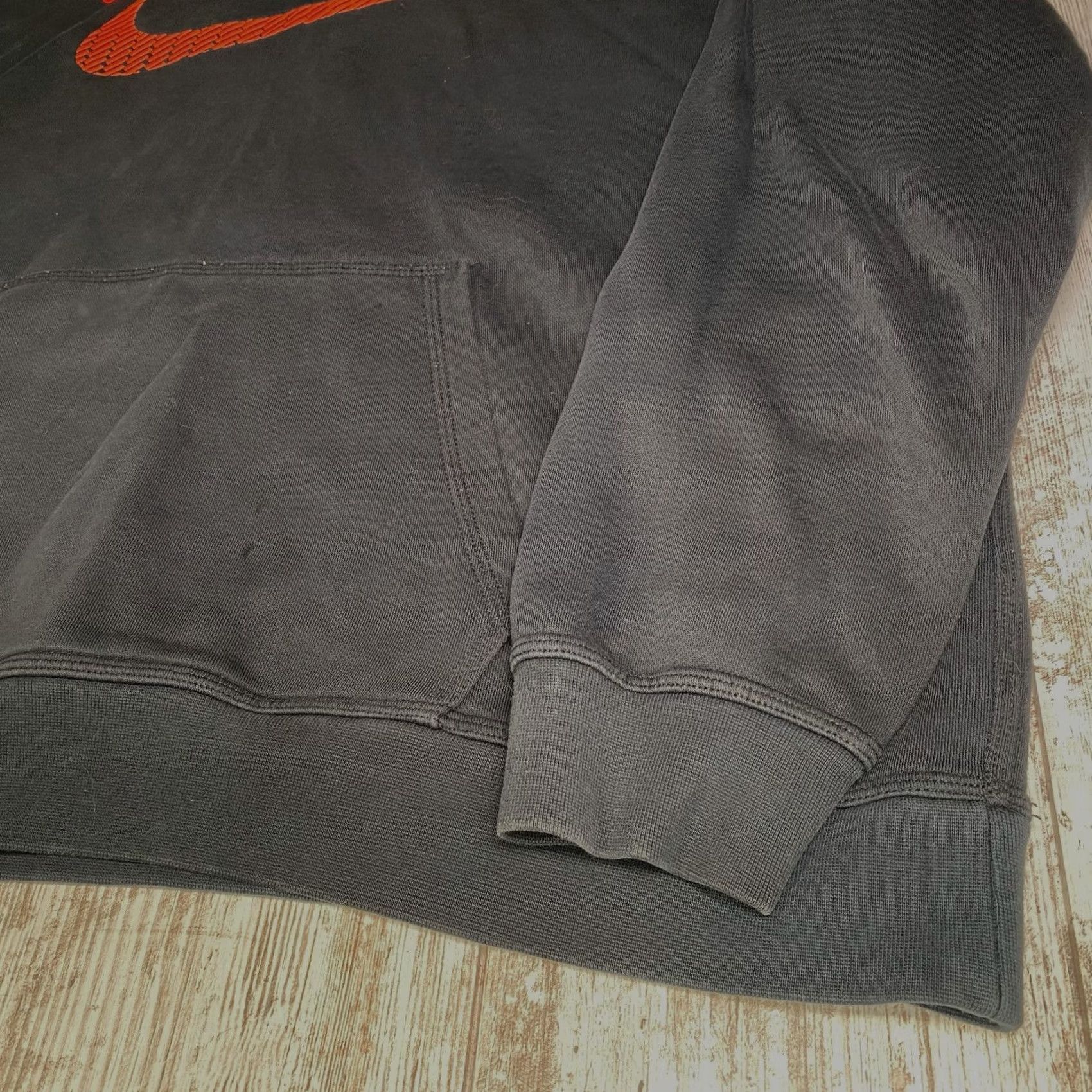 Nike Vintage Nike Hoodie Men's 2XL Blue Tag Center Swoosh Black Orange Pullover 7350 Size US XXL / EU 58 / 5 - 4 Thumbnail