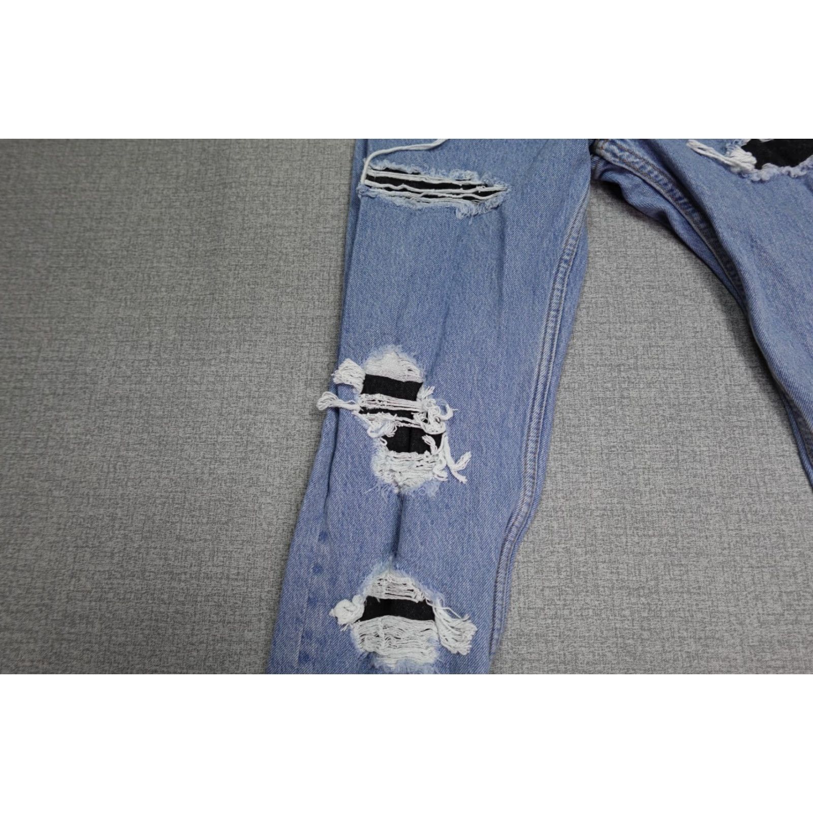 Levi's Levi's 511 Jeans Men's 30x30 Blue Slim Fit Light Wash denim Zip 5-Pocket USA Model Levi's 500 Series Slimming Crew Mens Size US 30 / EU 46 - 4 Thumbnail