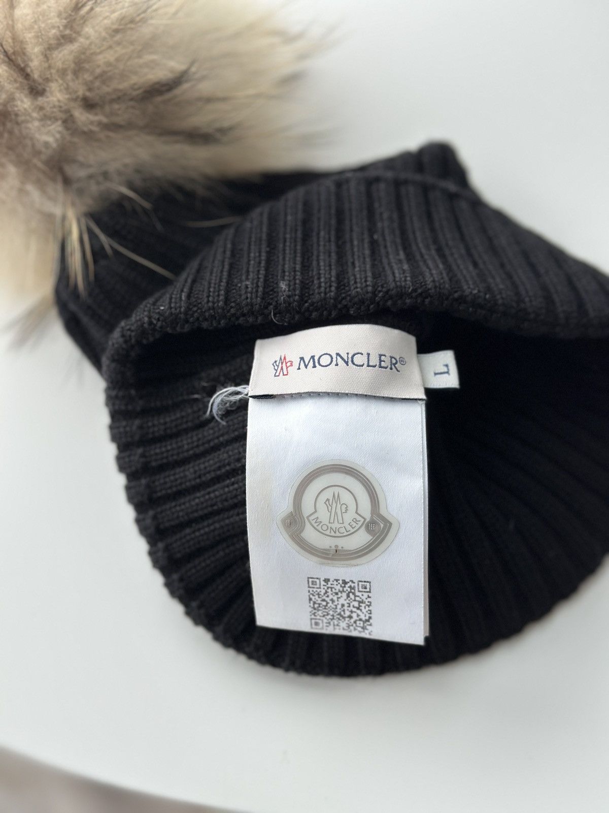 Moncler Moncler Women's Wool Hat Real Fur Size ONE SIZE - 6 Thumbnail
