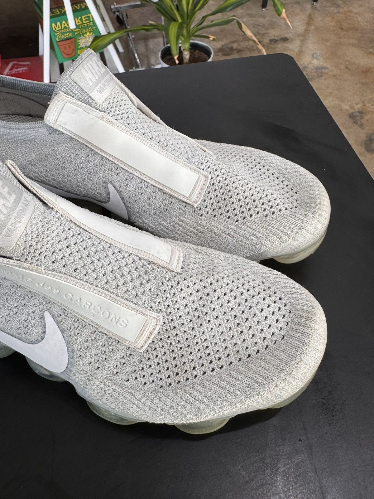 Comme des Garcons × Nike Nike Air Vapormax CDG Comme Des Garcons White Sz. 7 (2017) Size US 7 / EU 40 - 7 Thumbnail
