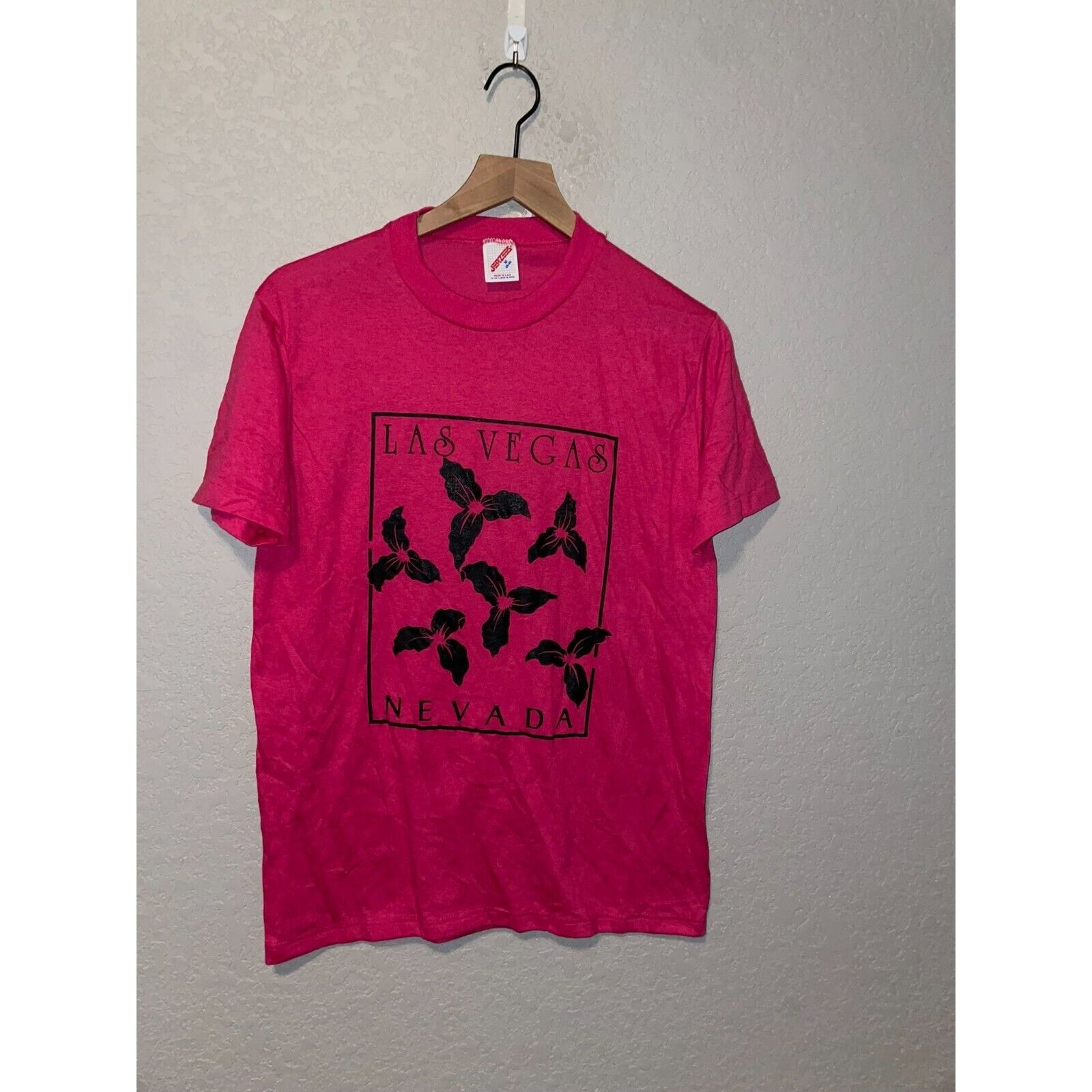 Jerzees Vintage Las Vegas Shirt NV Nevada Flower Pink Tee VTG 90s M Size US M / EU 48-50 / 2 - 1 Thumbnail
