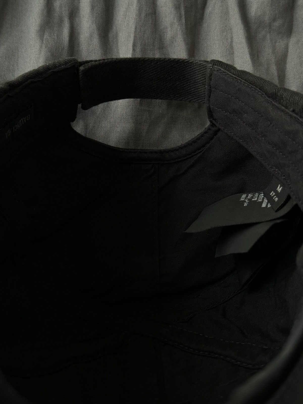 Balenciaga Balenciaga Be Different apple Cap Hat Size ONE SIZE - 4 Thumbnail
