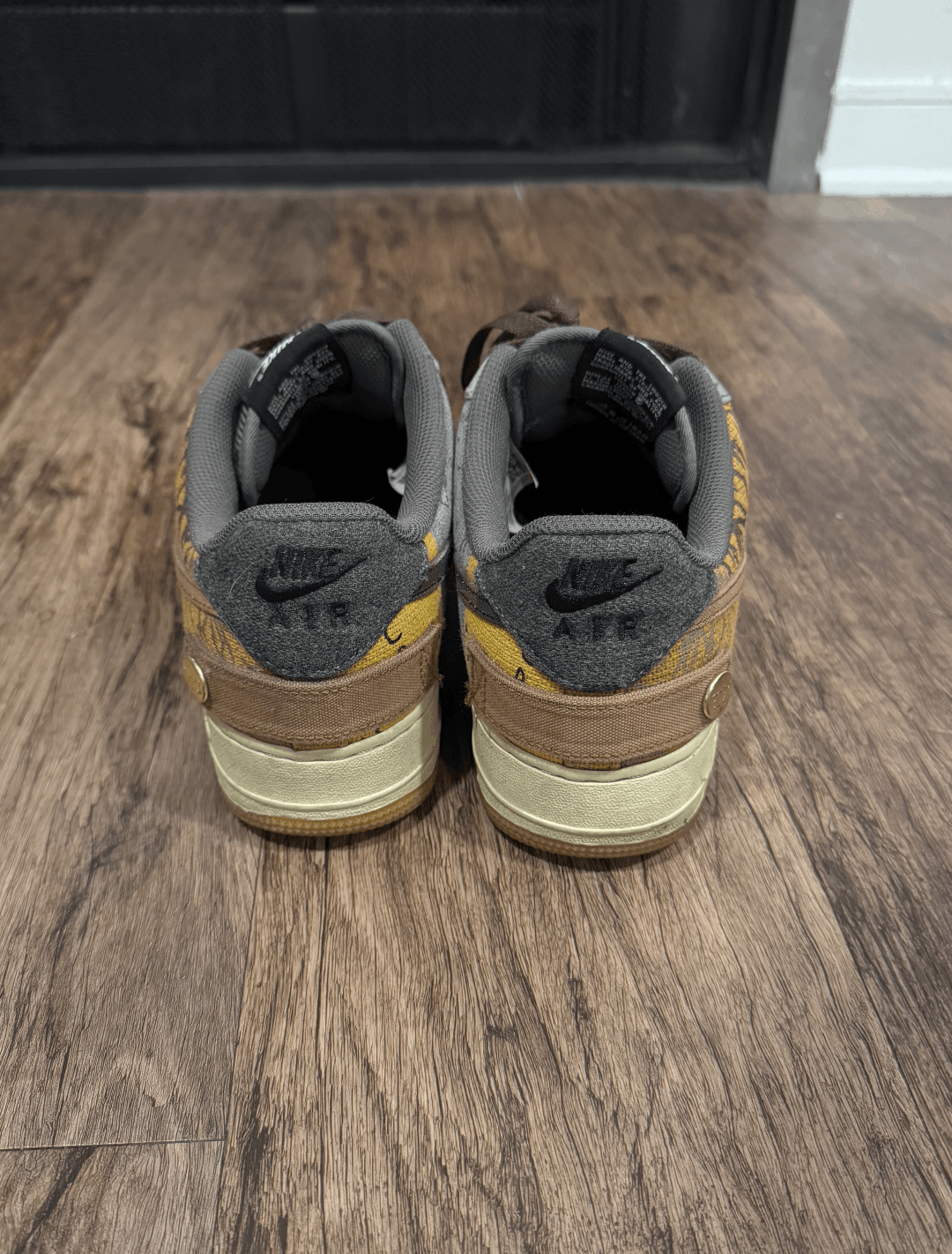 Nike × Travis Scott Travis Scott x Air Force 1 Low 'Cactus Jack' Size US 11 / EU 44 - 8 Thumbnail