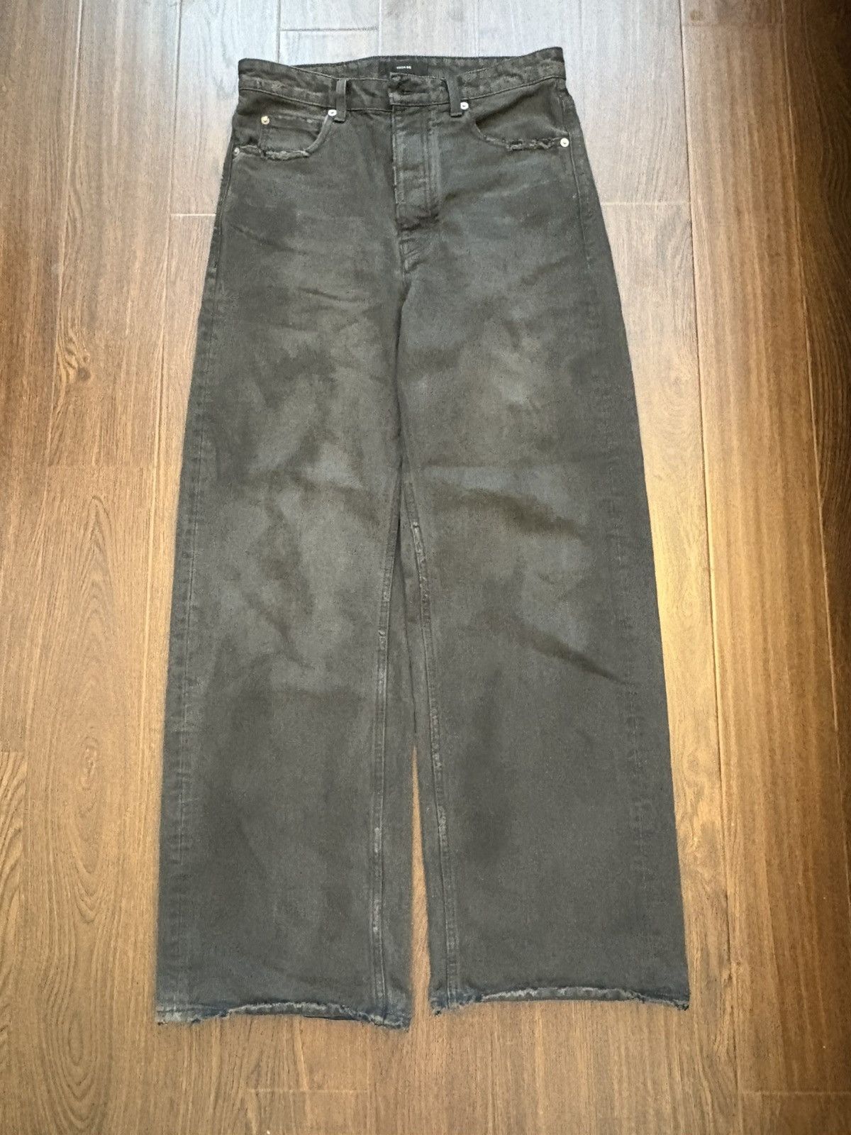 パンツ VUJADE STEVE GARMENT-DYED JEANS VUJADE STEVE GARMENT-DYED JEANS