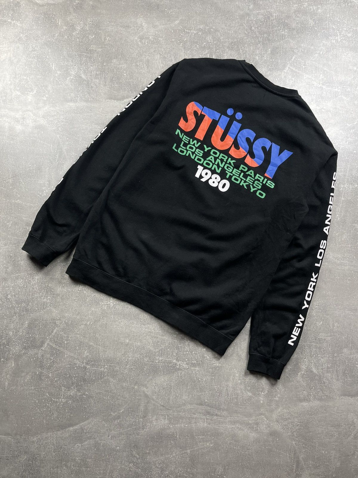 Stussy Stüssy World Tour “1980” Graphic Crewneck Sweatshirt Black Size US S / EU 44-46 / 1 - 1 Thumbnail