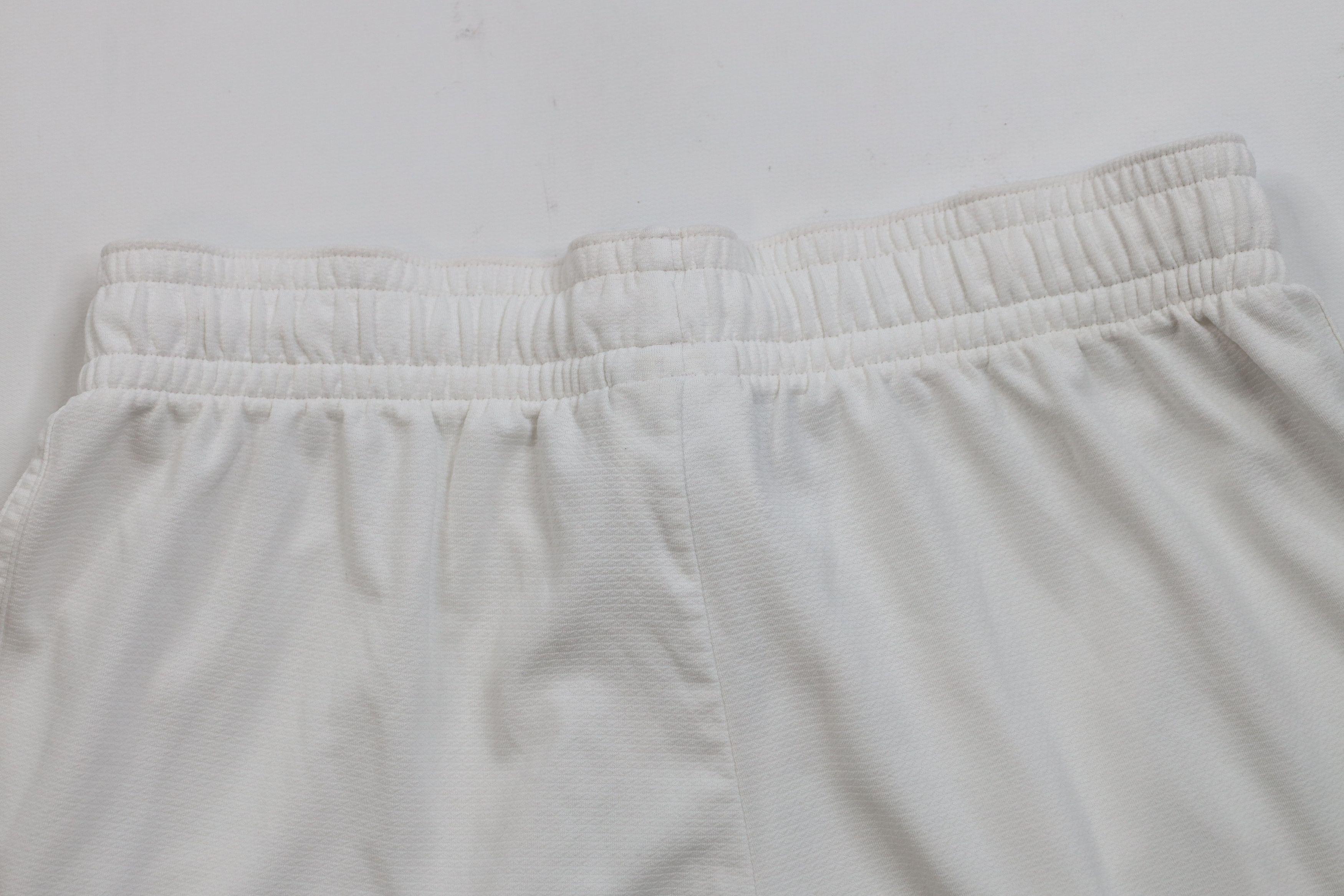 Adidas × Vintage Vintage Adidas Above Knee Running Jogging Soccer Shorts Size US 34 / EU 50 - 11 Thumbnail