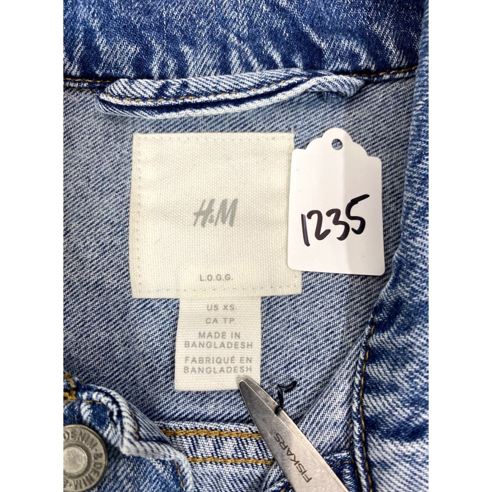 H&M H&M Denim Jacket Womens XS Long Sleeve Medium Wash Blue #1235 Size XS / US 0-2 / IT 36-38 - 3 Thumbnail