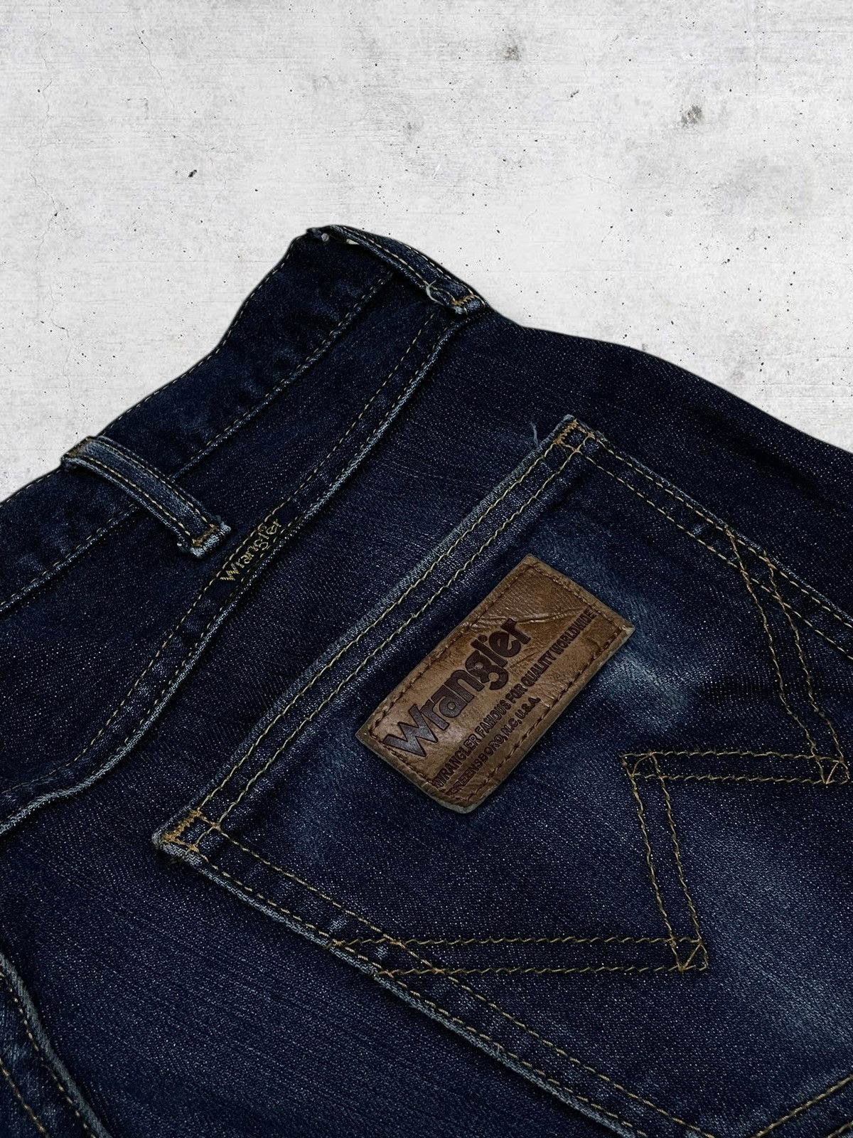 Wrangler VINTAGE WRANGLER USA DESIGNER 90S INDIGO REGULAR DENIM STYLE Size US 32 / EU 48 - 15 Thumbnail