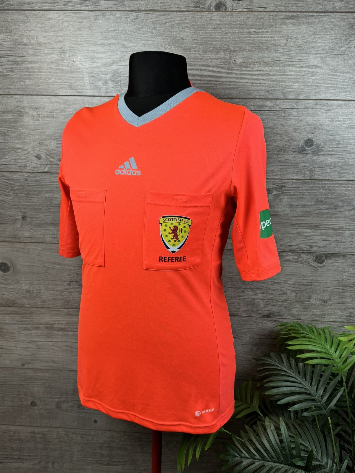Adidas SCOTLAND REFEREE FOOTBALL SHIRT ADIDAS SIZE M soccer jersey Size US M / EU 48-50 / 2 - 2 Thumbnail