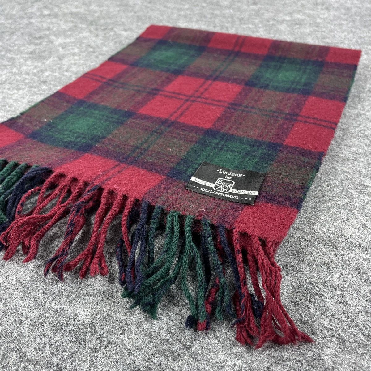 Begg & Co. Scarf / Muffler / Neckwear T1065