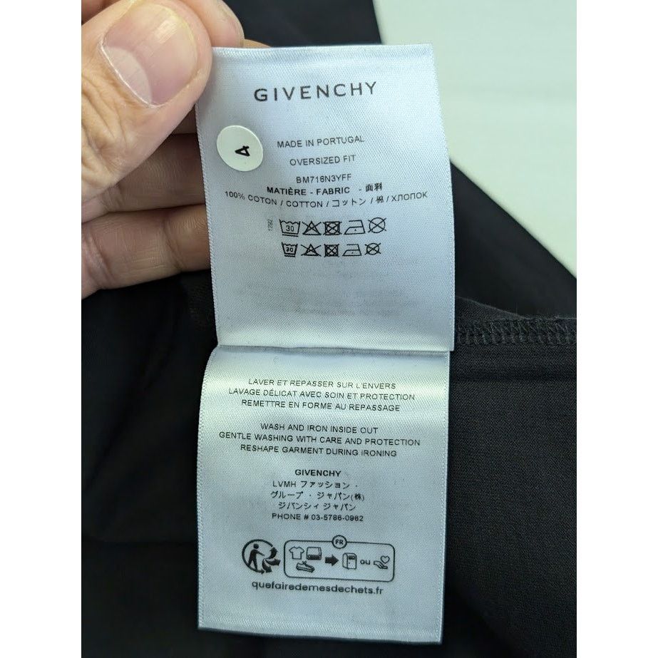 Givenchy o1rshd1 T-Shirt in Black Size US L / EU 52-54 / 3 - 17 Thumbnail