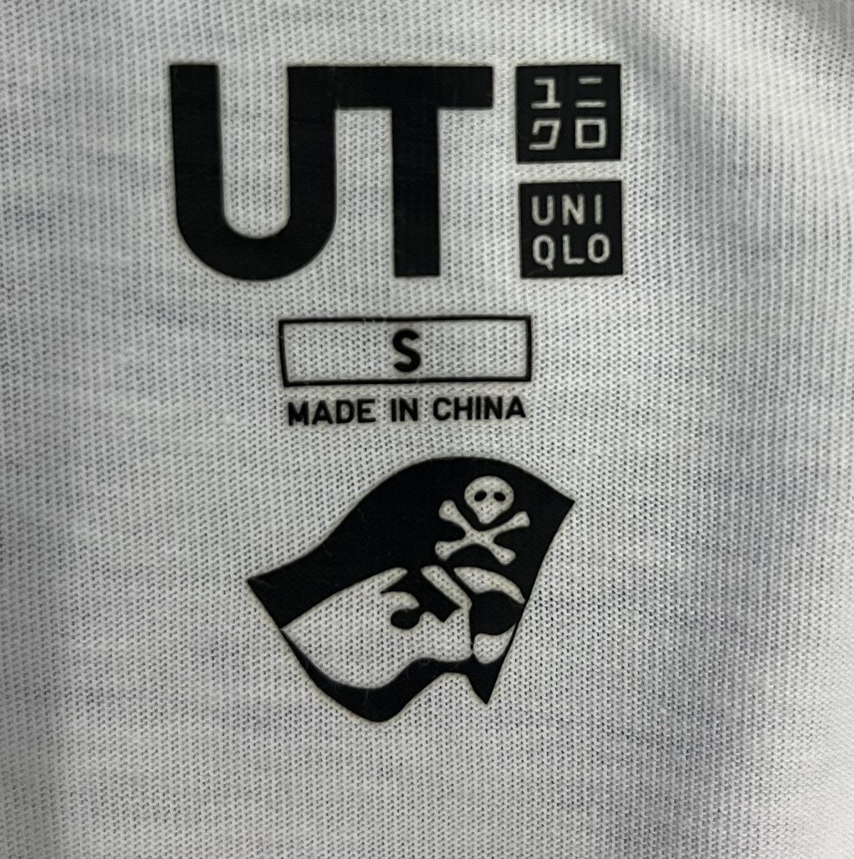 Bleach × Uniqlo × Vintage 🔥grailsale🔥 VINTAGE UNIQLO BLEACH INCHIGO KUROSAKI SHIRT Size US S / EU 44-46 / 1 - 7 Thumbnail