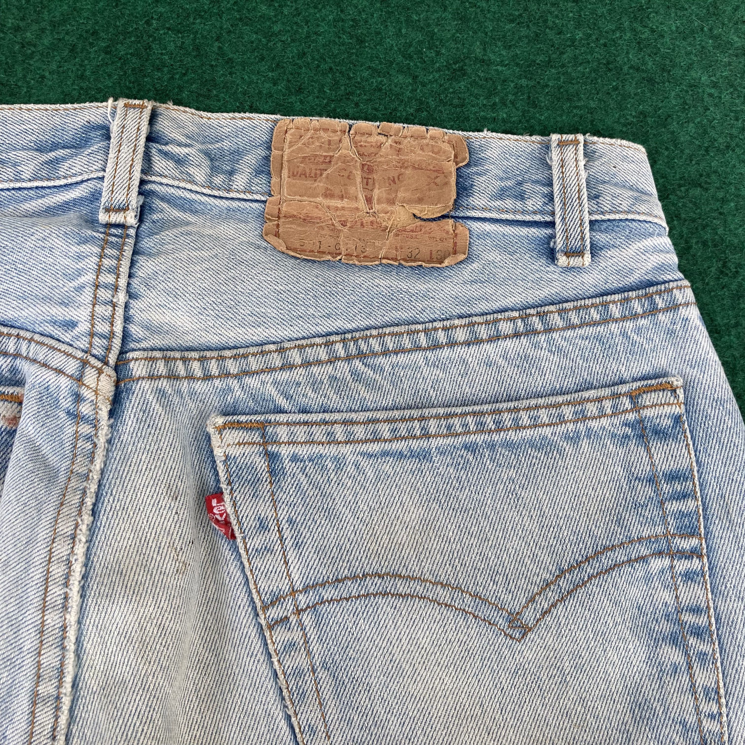 Levi's × Vintage Vtg Levis 501 Distressed Ripped Light Blue Dirty Jeans Size US 31 - 10 Thumbnail