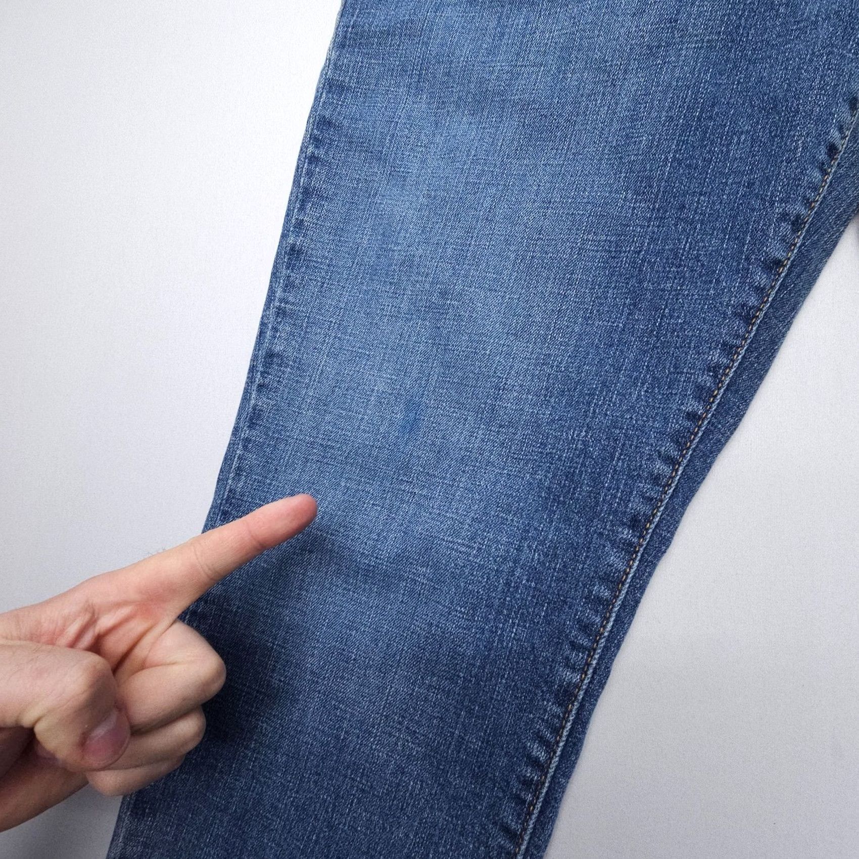 Levi's VINTAGE Levi's Jeans Skinny Womens 16 Blue Denim 5-Pocket Stretch Mid Rise 28in Inseam 2000s Y2K Size 38" / US 16 / IT 52 - 4 Thumbnail