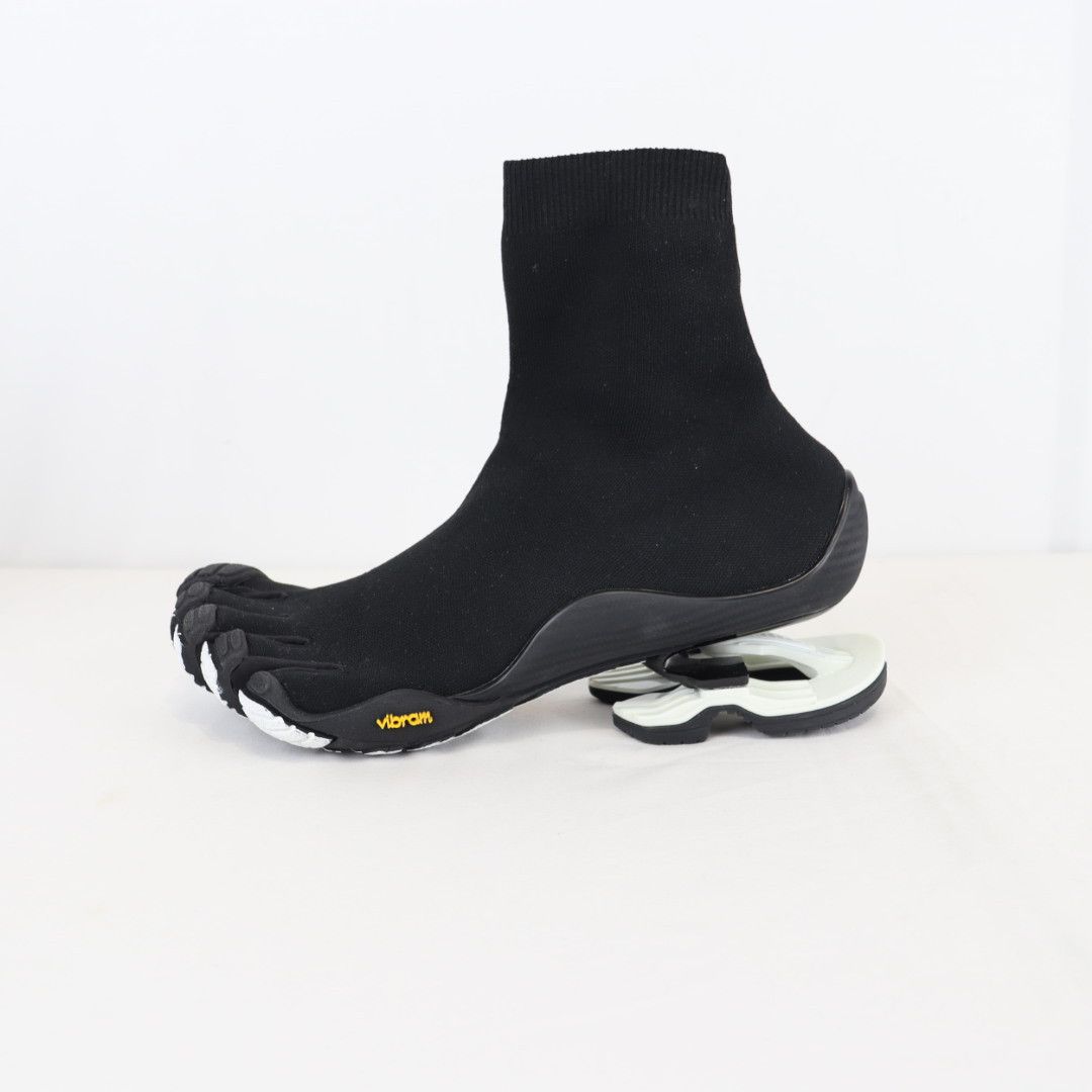 Balenciaga o1rshd1 Flex Five Toe Socks Boots in Black/white Size US 6 / EU 39 - 6 Thumbnail