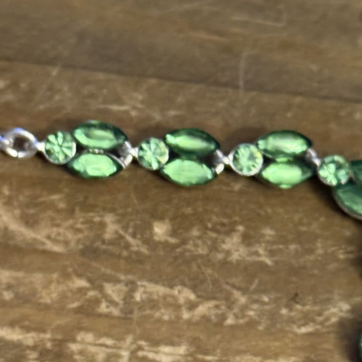 Other Silver tone green rhinestone necklace Size ONE SIZE - 4 Thumbnail