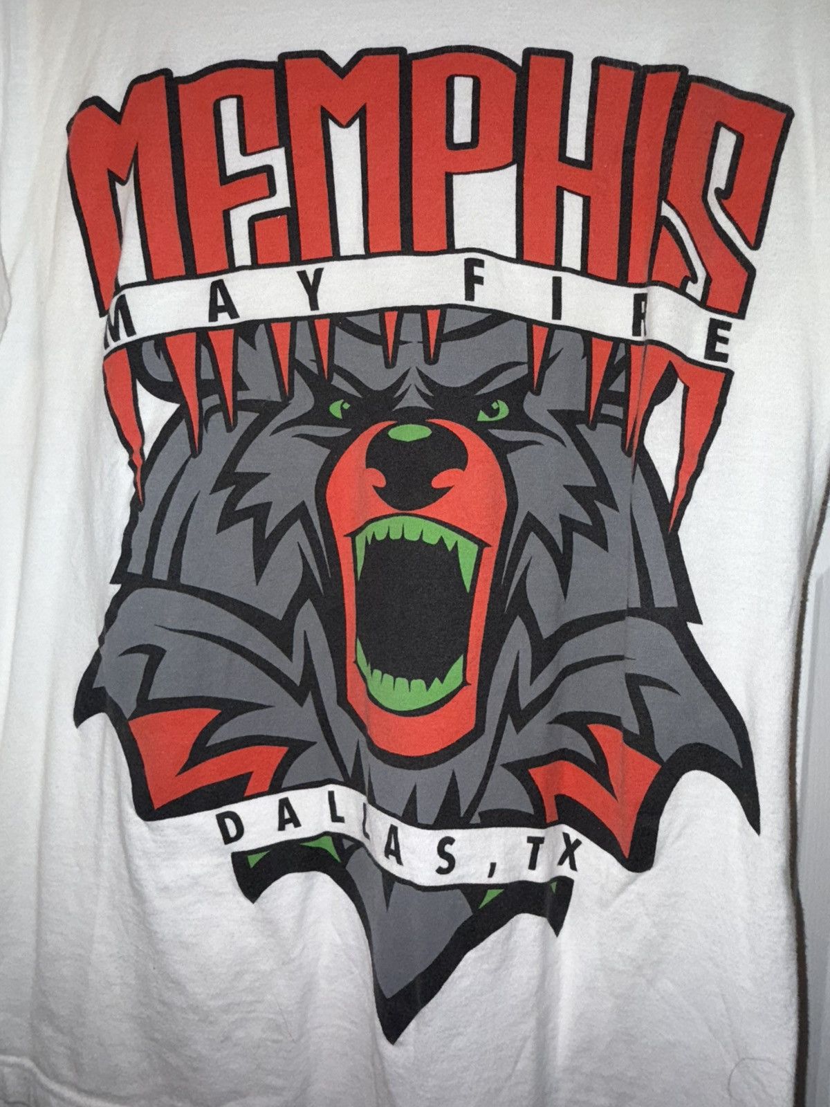 Other Memphis May Fire Shirt Men Size Medium Short Sleeve Used. Size US M / EU 48-50 / 2 - 3 Thumbnail