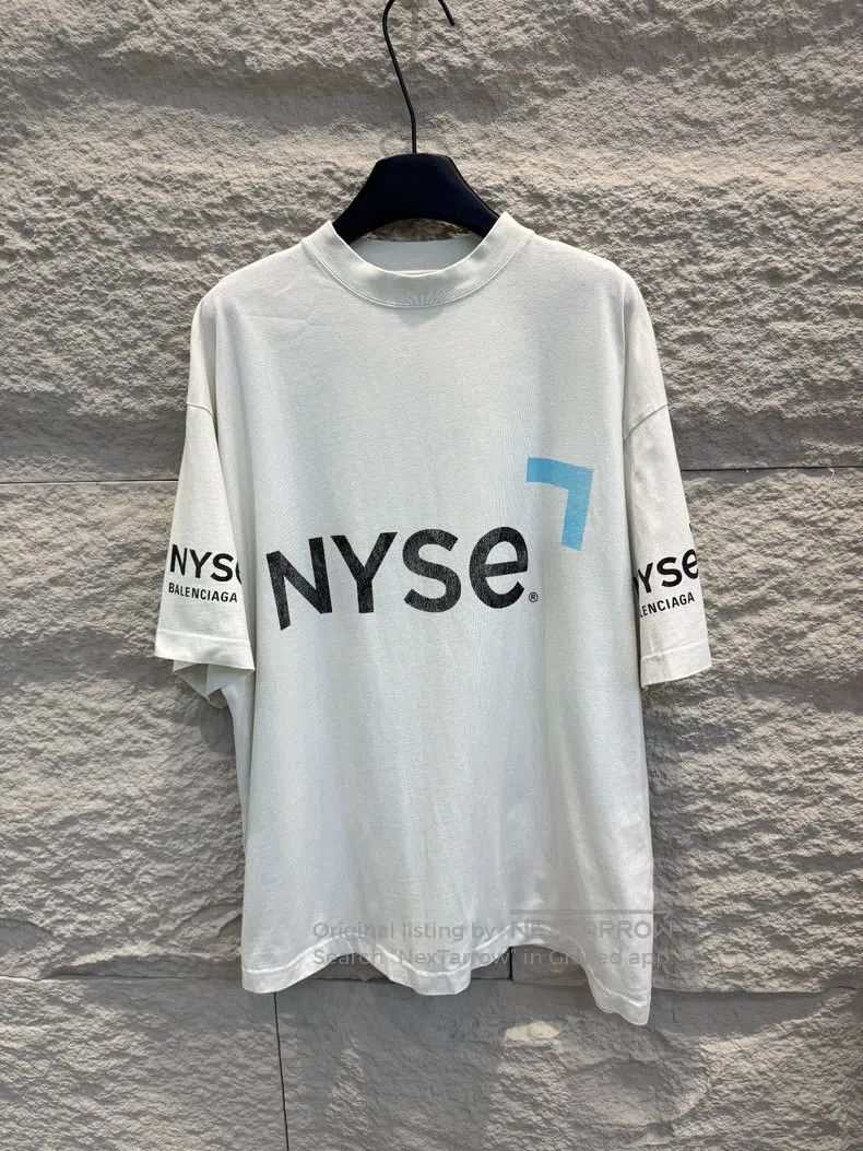 Balenciaga Balenciaga NYSE Exclusive Short-Sleeve Size US M / EU 48-50 / 2 - 1 Thumbnail