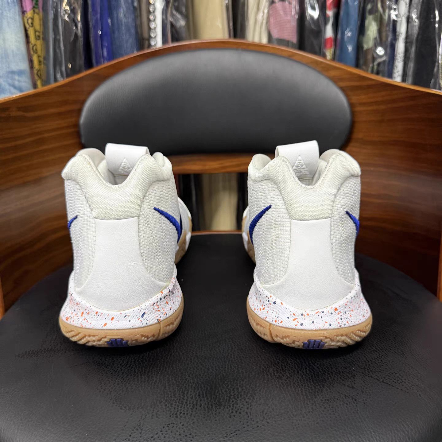 Nike Nike Kyrie 4 "Uncle Drew" White Gum K15 Size US 7.5 / EU 40-41 - 3 Thumbnail