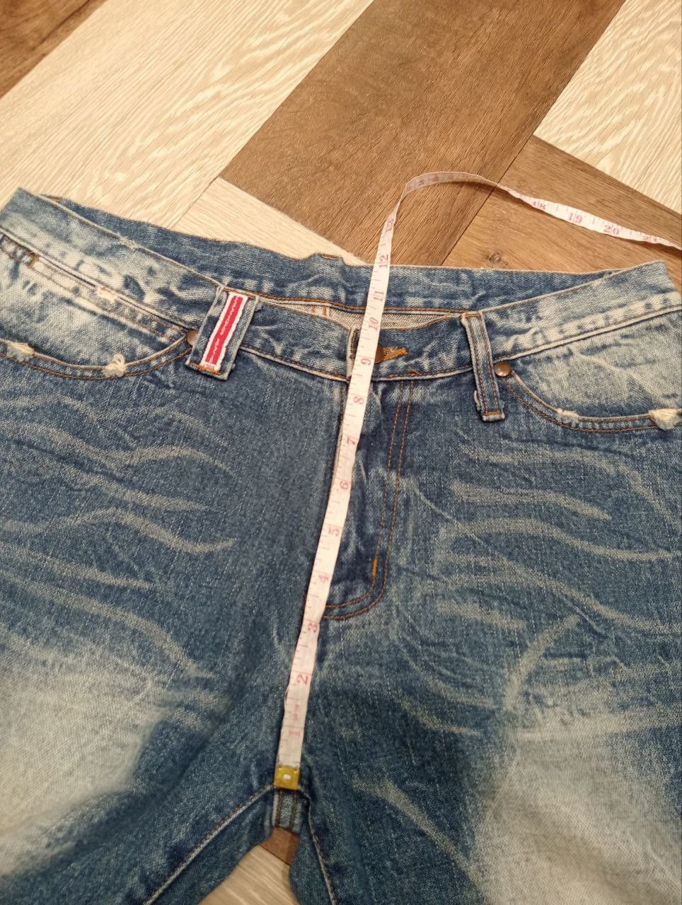 Wrangler VINTAGE WRANGLER DISTRESSED LOOK JEANS - SIZE 33 Size US 33 - 17 Thumbnail