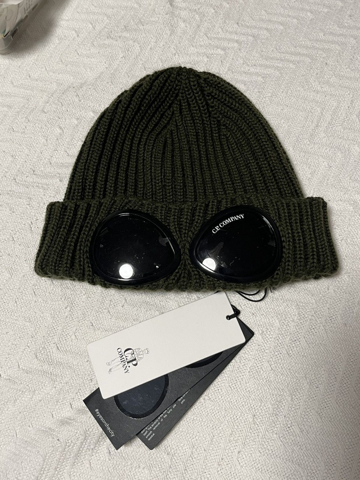 帽子 c.p. company goggle beanie C.P. Company: Gray Goggle Beanie | SSENSE