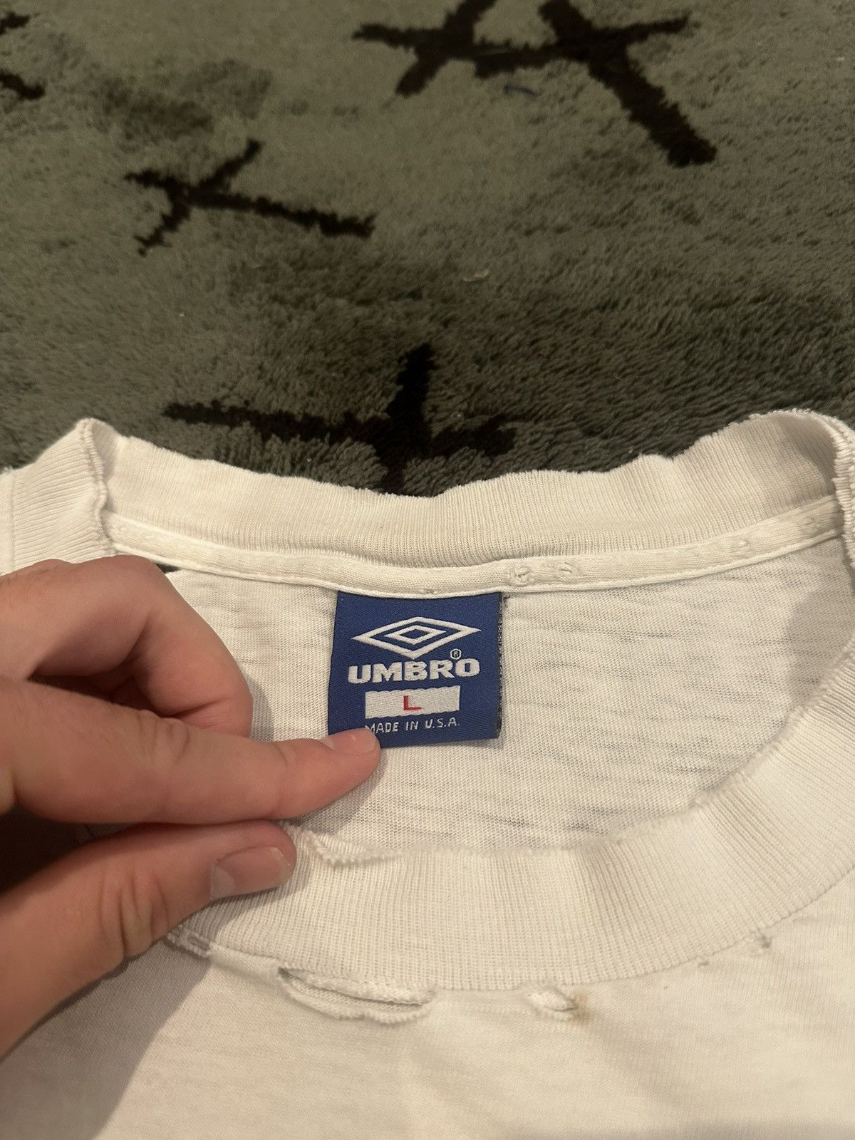 Umbro × Vintage Vintage 90’s Distressed Umbro Logo T-Shirt Size US L / EU 52-54 / 3 - 3 Thumbnail