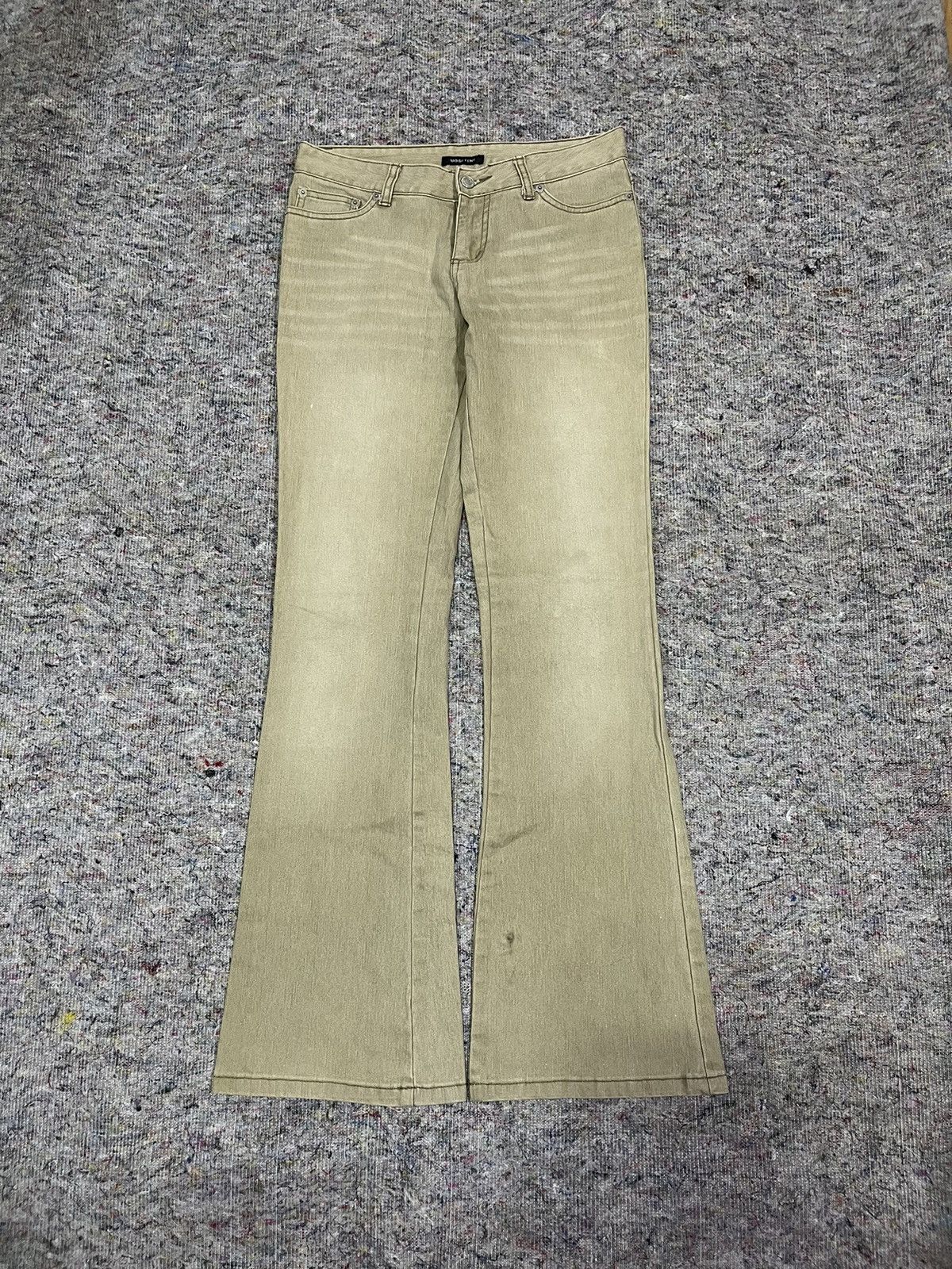 image of Le Grande Bleu L G B x Tornado Mart Japan Bindingofferrio De Cent Flared Jeans in Cream (Size 29)