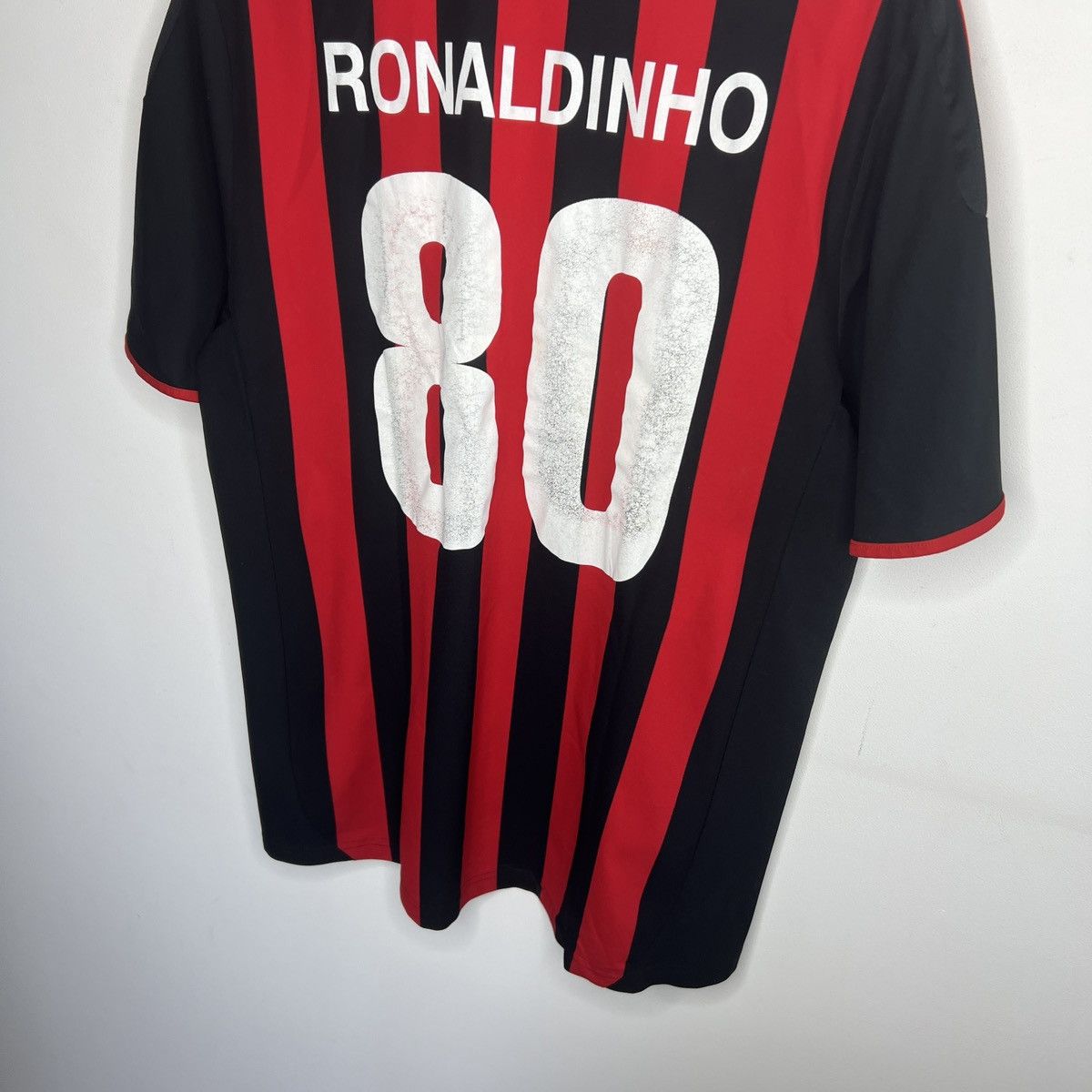 Adidas Authentic 09-10 Ronaldinho AC Milan Home Soccer Jersey Size US M / EU 48-50 / 2 - 9 Thumbnail