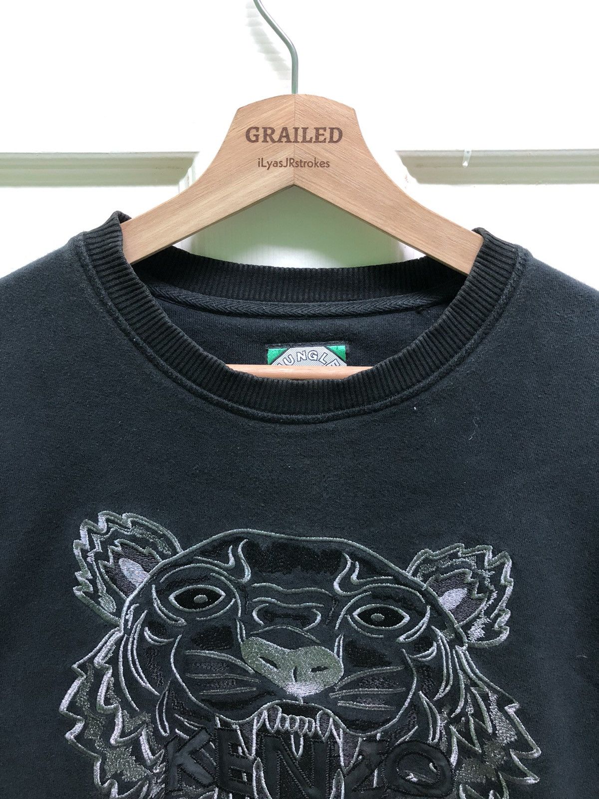 Kenzo × Vintage Kenzo Paris Tiger Jungle Embroidered Logo Sweatshirt Size US M / EU 48-50 / 2 - 4 Thumbnail